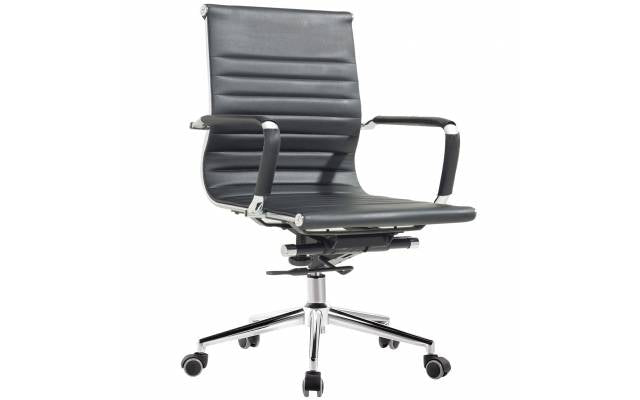 Silla de oficina Eames EA117 cuerina negra