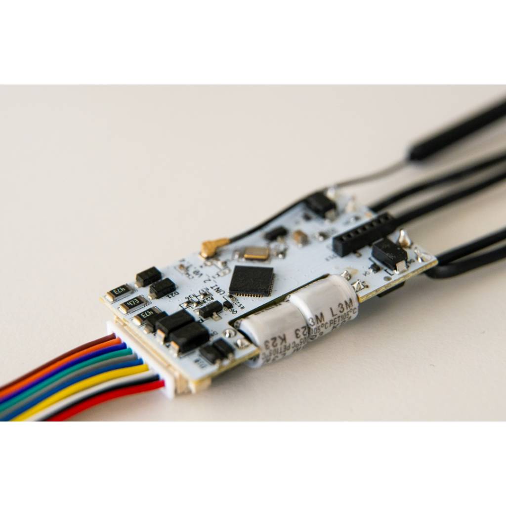 Modulo Shelly Plus Uni multiuso entradas/salidas Wi-Fi